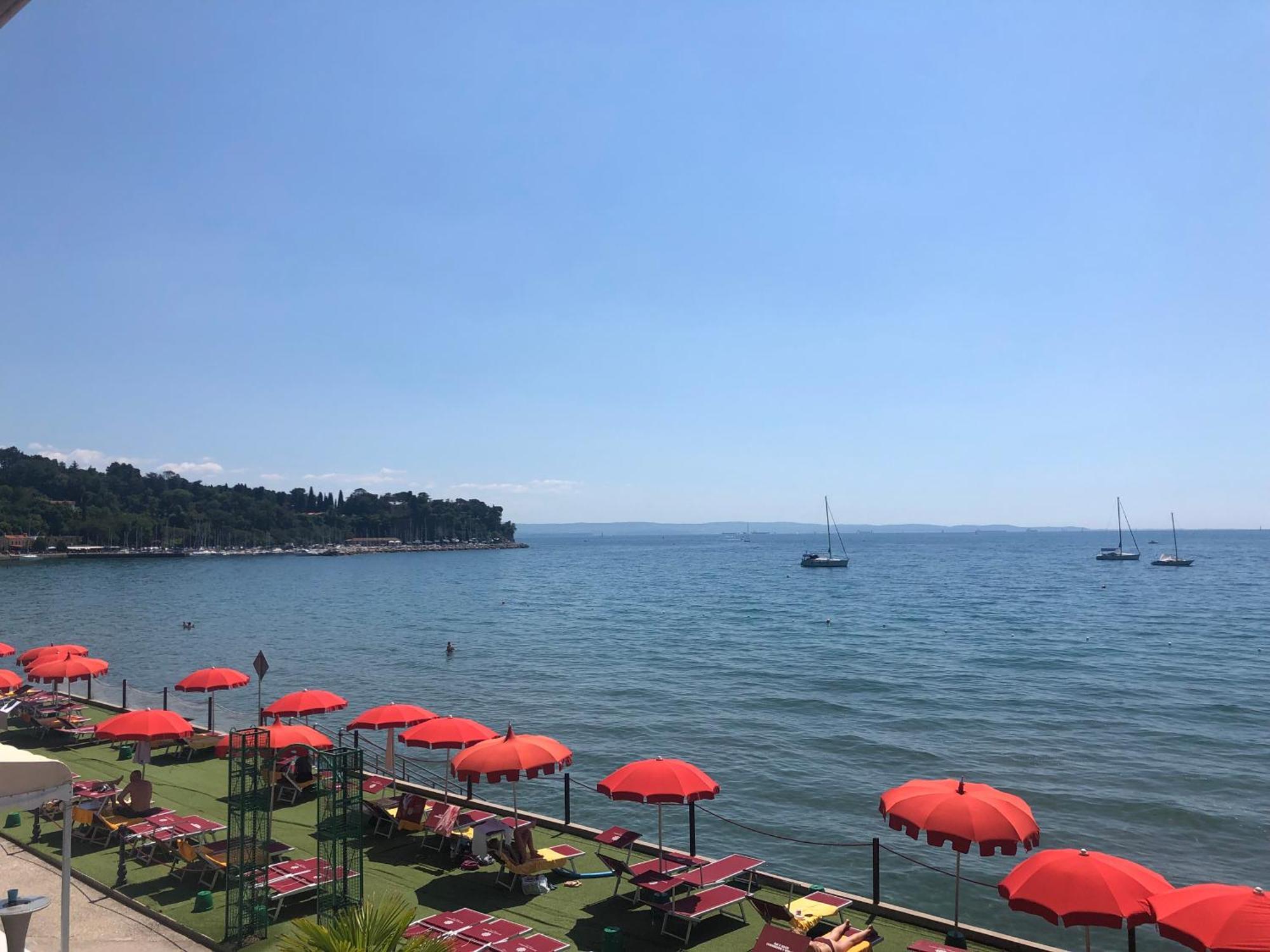 Maximilian Suites Trieste Bagian luar foto